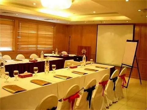 Rolla Suites Hotel -Former J5 Bur Dubai Hotel